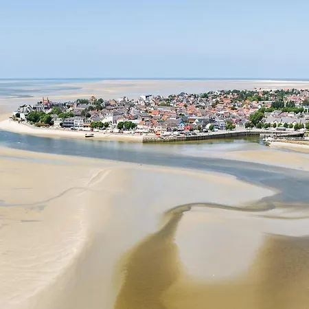 Nyaraló 3 Bedroom Beautiful In *